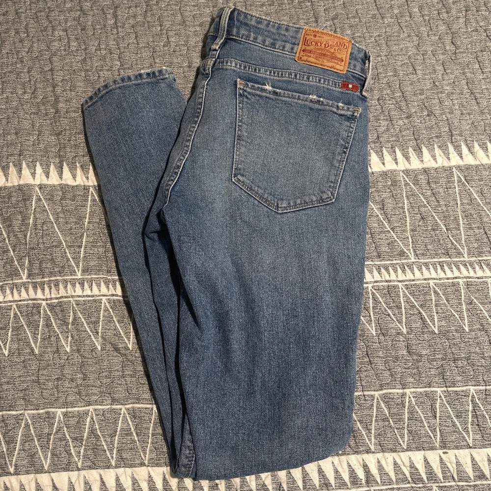 Lucky Brand skinny jeans size 2/26